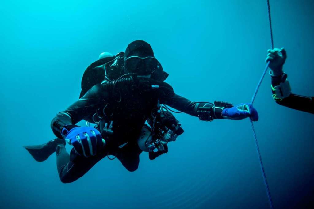 Sinus Underwater Wines: la prima cantina sottomarina della Calabria che affina vini, distillati e birre