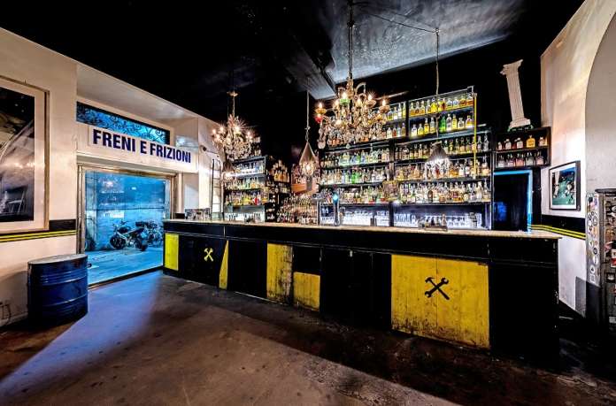 best bars The World's 50 Best Bars Freni_Interior_1